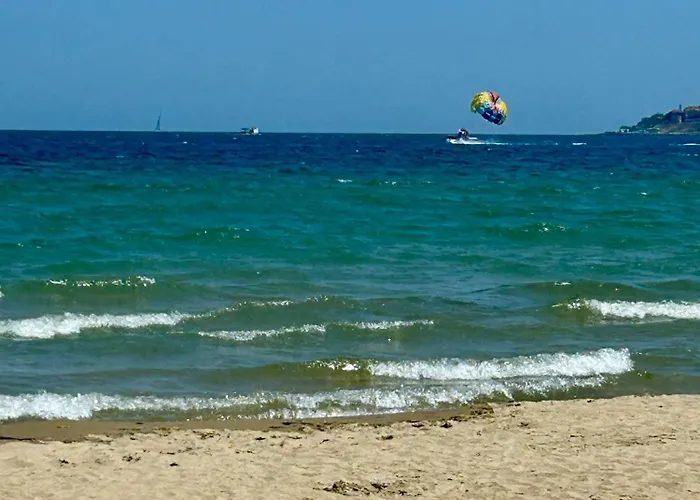 Pollo Resort, Summer Wind